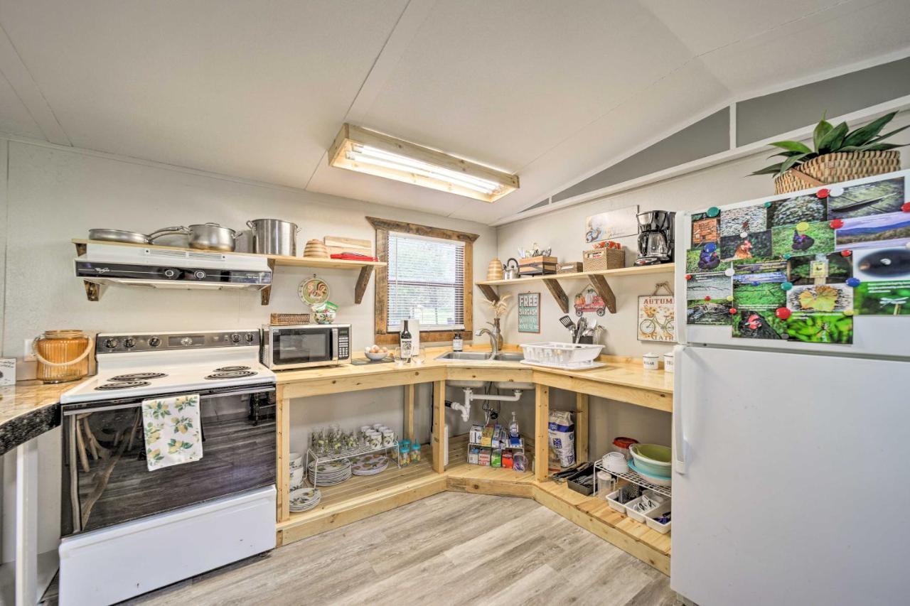 Smoky Mountain Vacation Rental With Hot Tub And Kayaks Whittier Εξωτερικό φωτογραφία