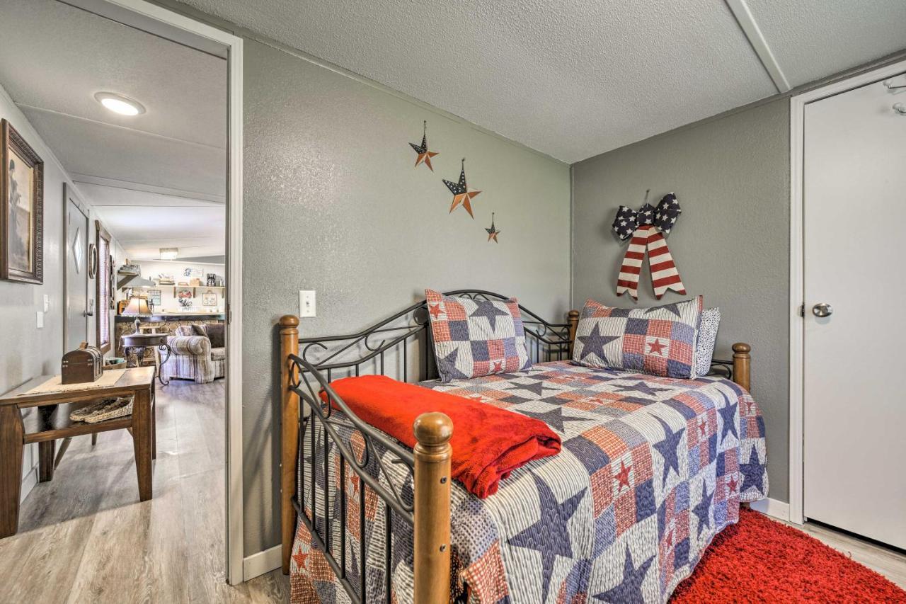 Smoky Mountain Vacation Rental With Hot Tub And Kayaks Whittier Εξωτερικό φωτογραφία